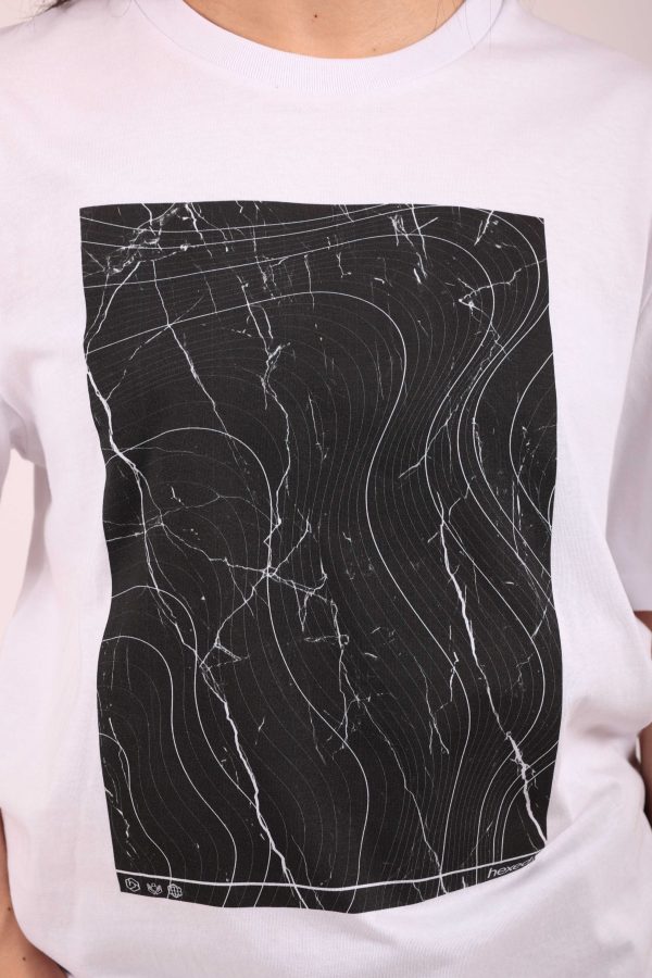 MARBLE CONTOUR UNISEX TEE For Sale